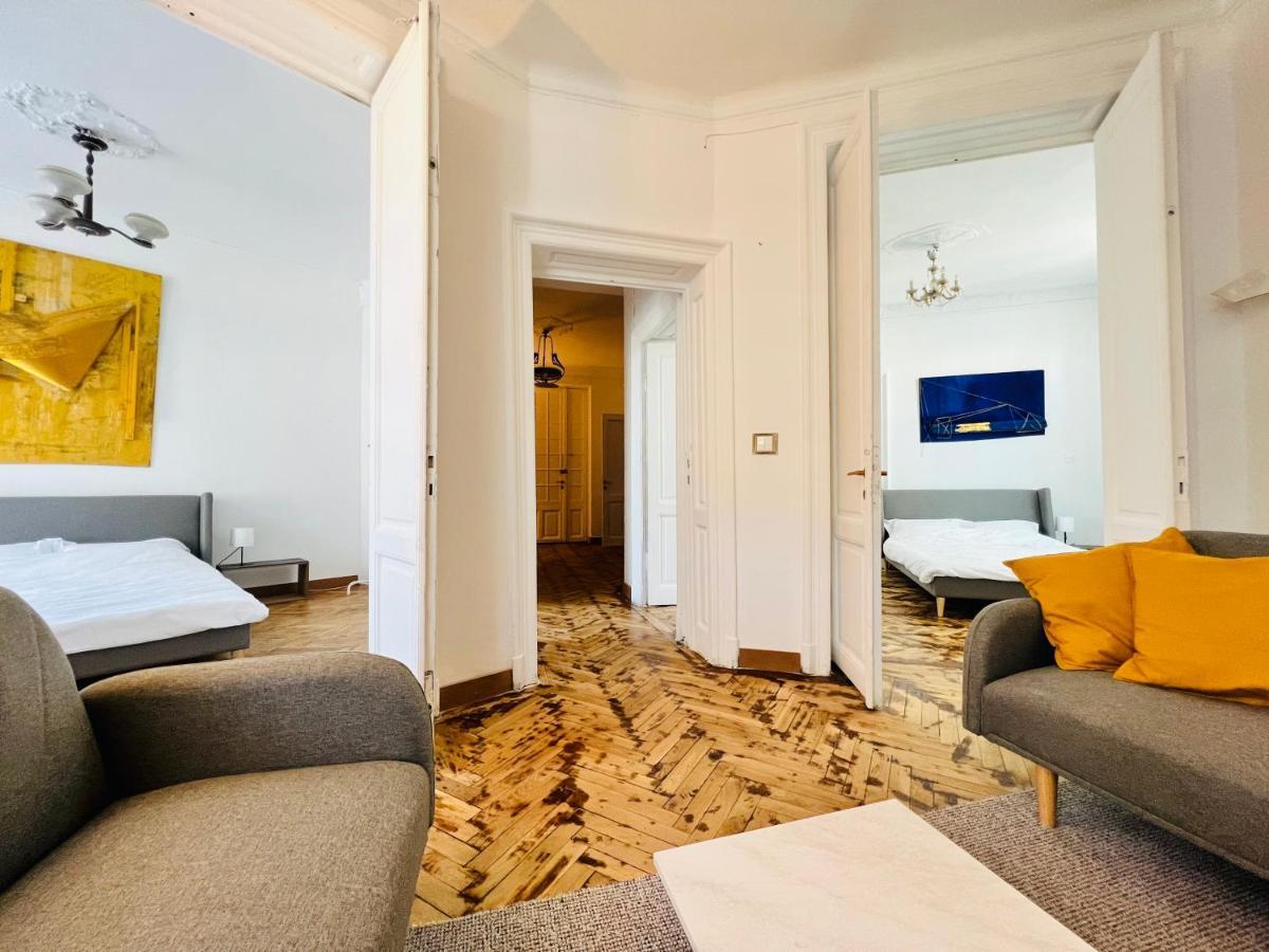 Sada Art Gallery Apartment Bucharest Exterior photo
