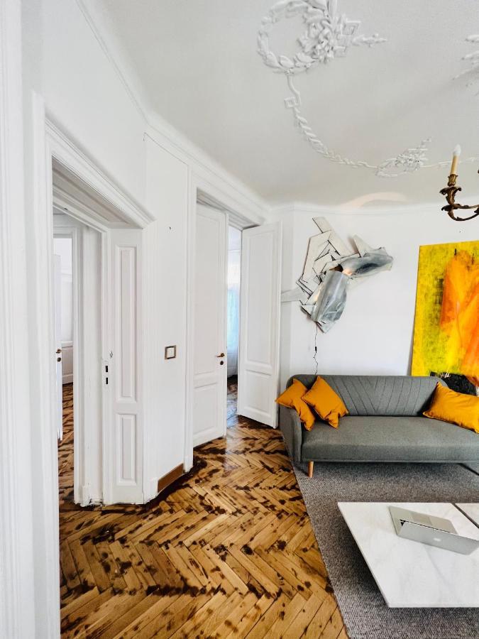 Sada Art Gallery Apartment Bucharest Exterior photo