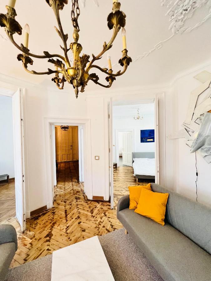 Sada Art Gallery Apartment Bucharest Exterior photo